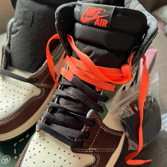 Nike Air Jordan 1 Retro  Crafted  High OG - Picture 2 of 4